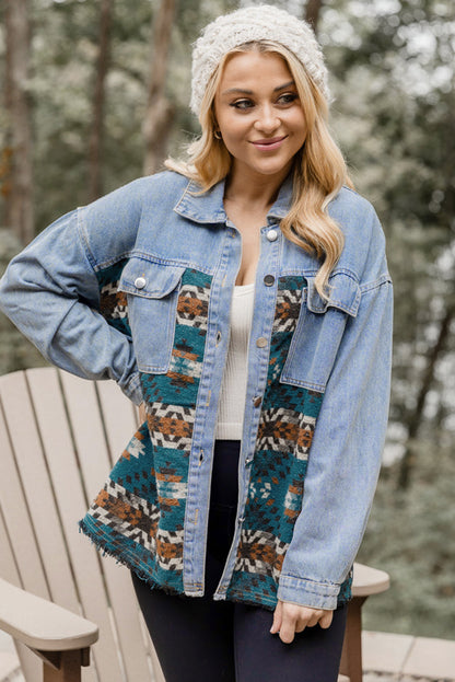 Chaqueta vaquera con estampado azteca azul