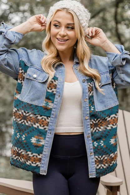 Chaqueta vaquera con estampado azteca azul